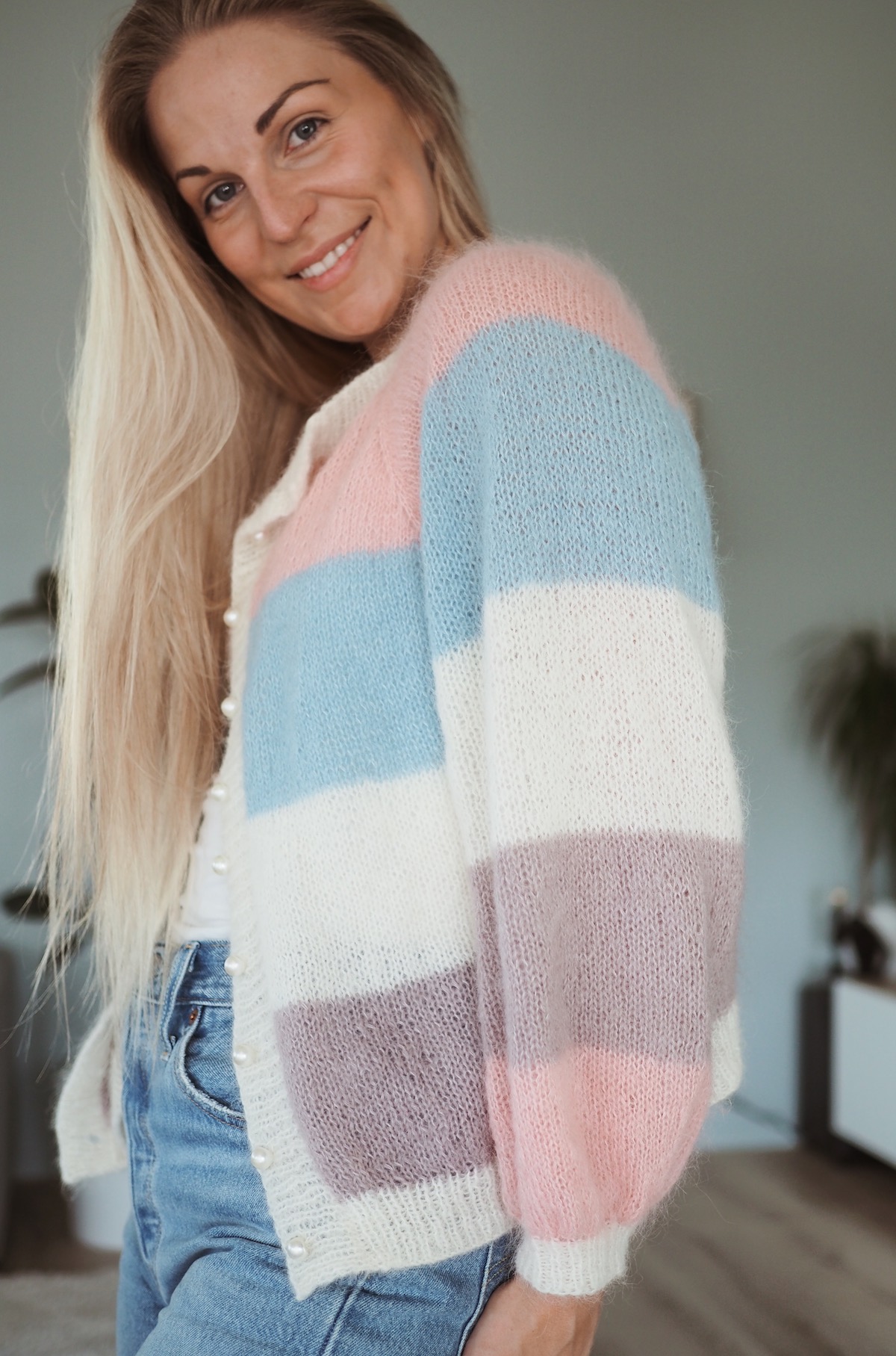 sorbet cardigan in action